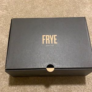 Frye sneaker